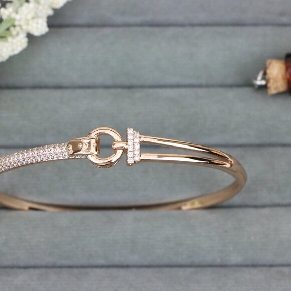 Elegant Rose Gold Bangle with Dual-Tone Ring Accent, XPBL0586 - Picture 10 of 12